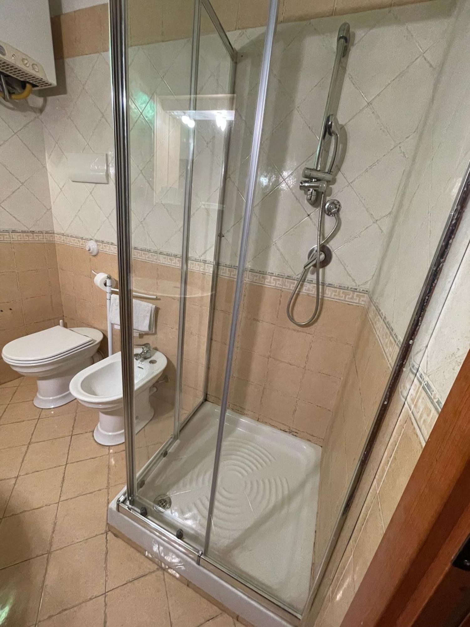 Hola Cathedral House Cadorna Apartment Palermo Bagian luar foto
