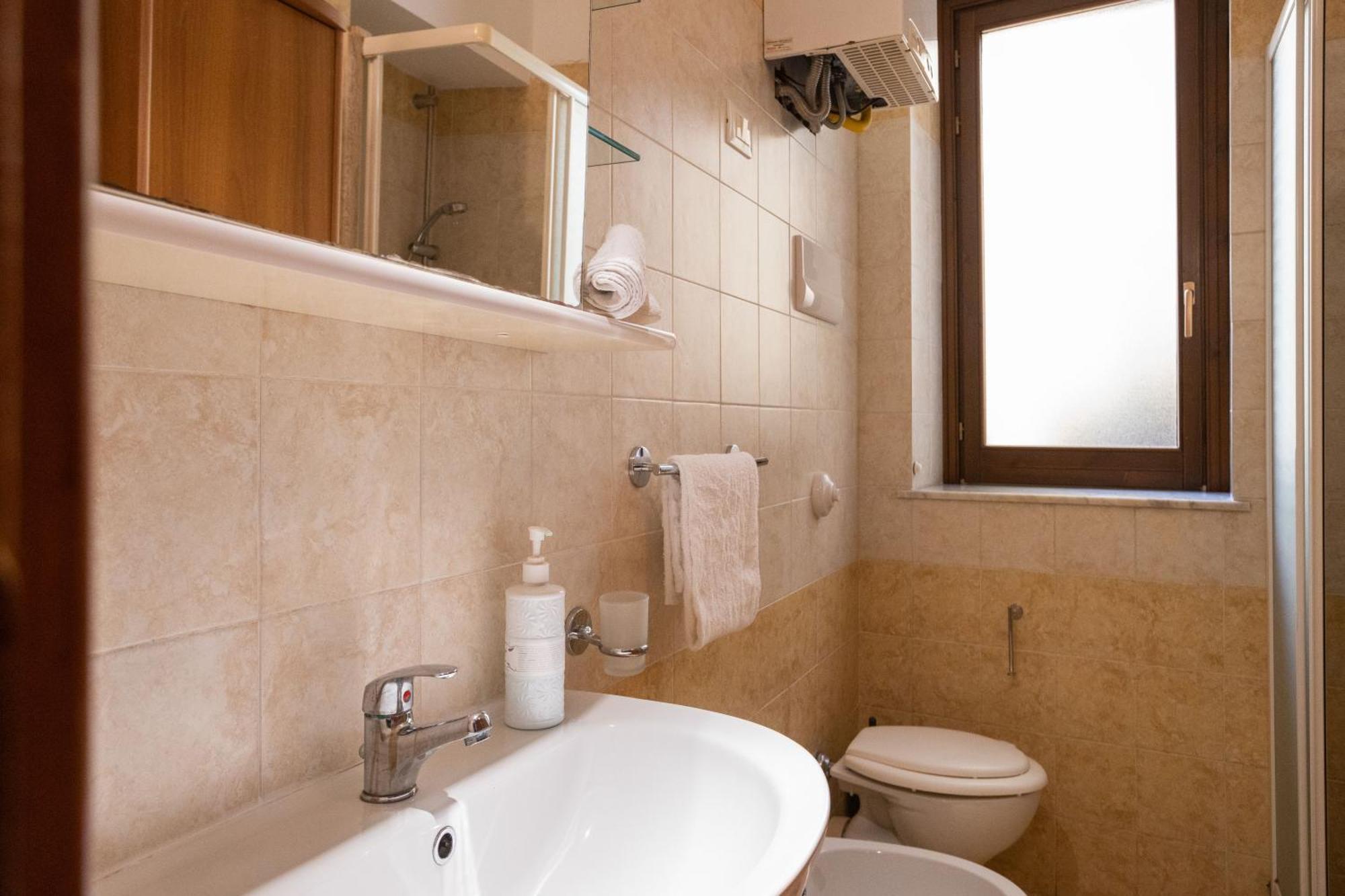 Hola Cathedral House Cadorna Apartment Palermo Bagian luar foto