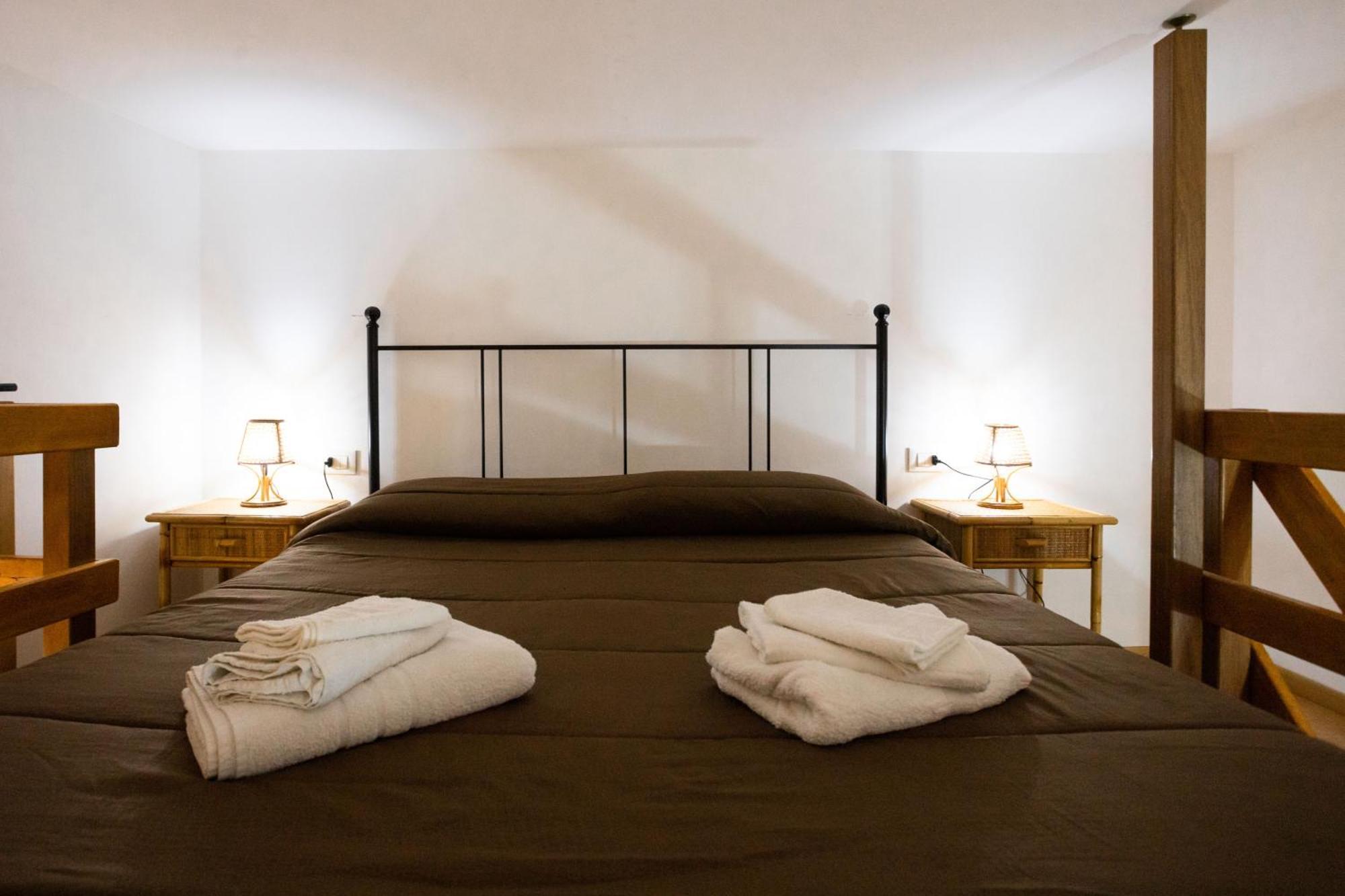 Hola Cathedral House Cadorna Apartment Palermo Bagian luar foto